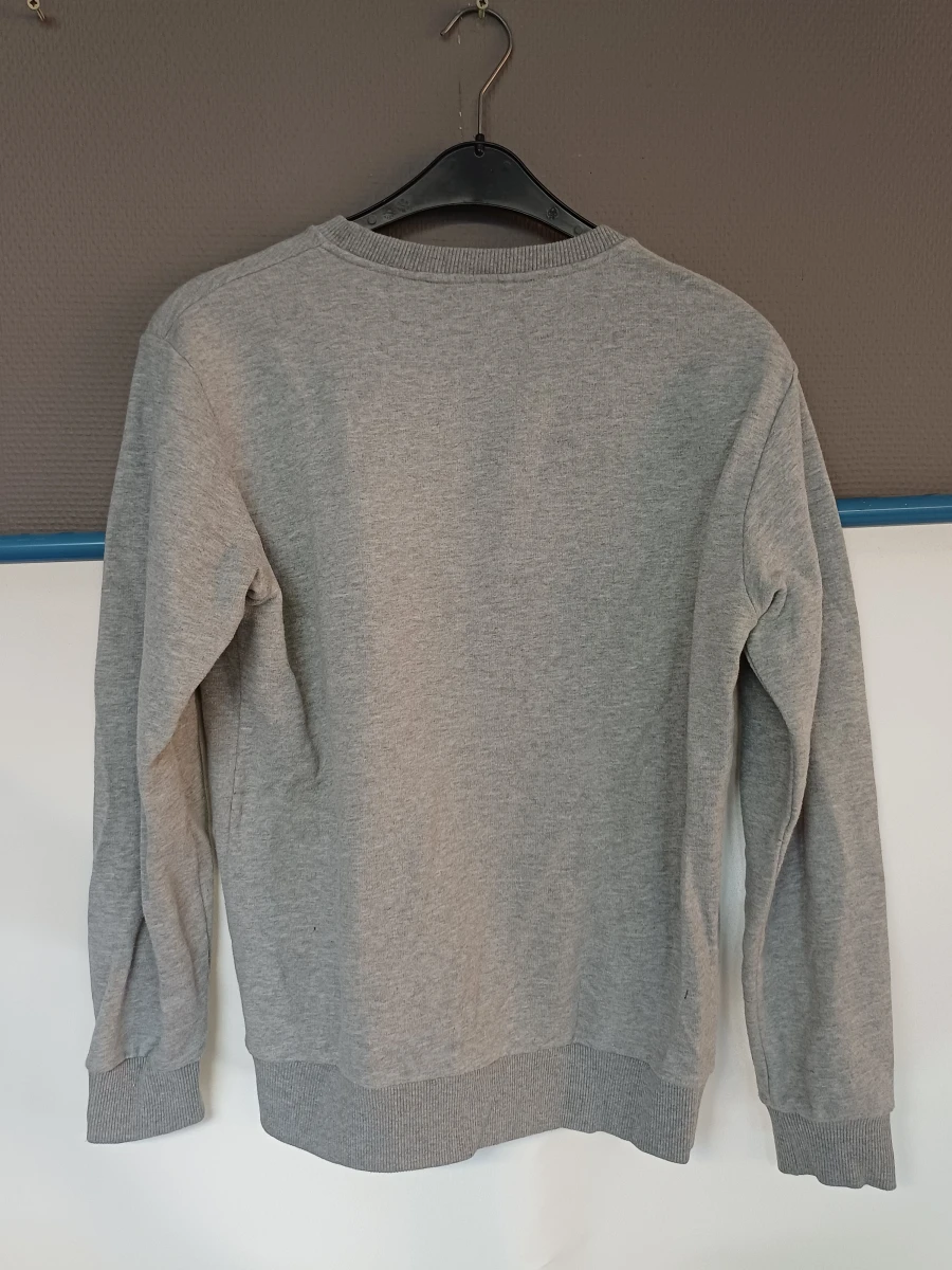 “Velo Tourist" Antwerp sweater gesigneerd door Lotte Kopecky