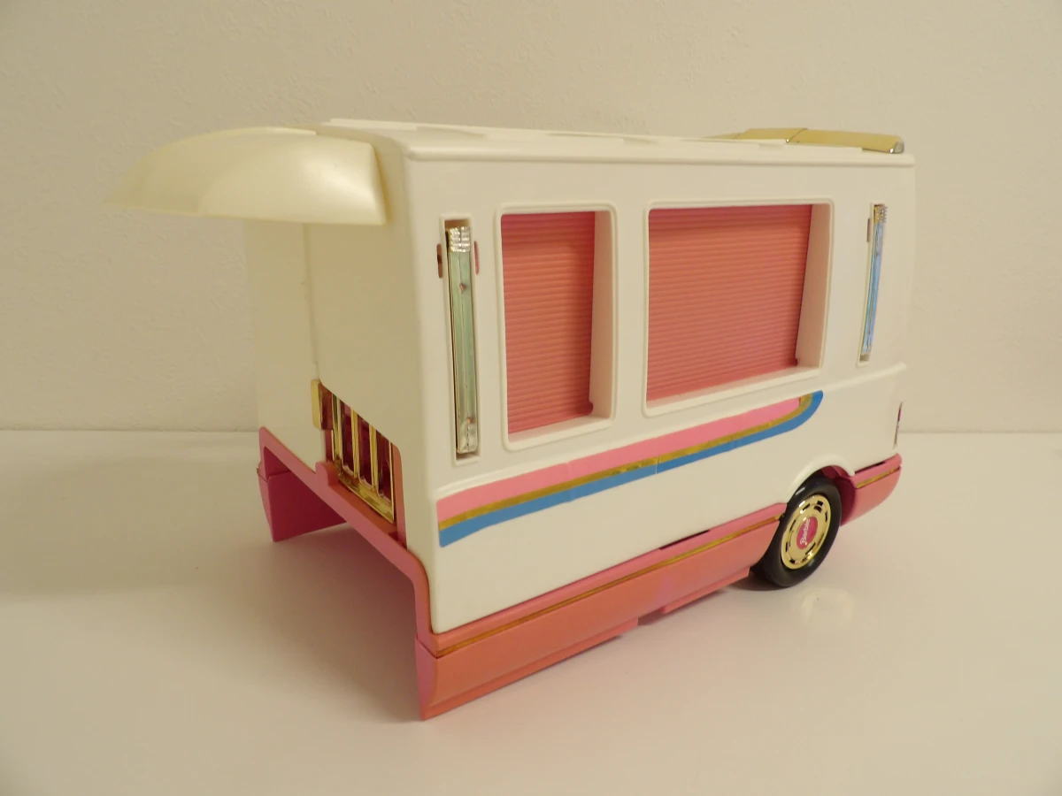Barbie Golden Dream Camper - Mattel
