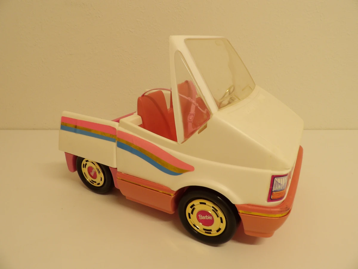 Barbie Golden Dream Camper - Mattel