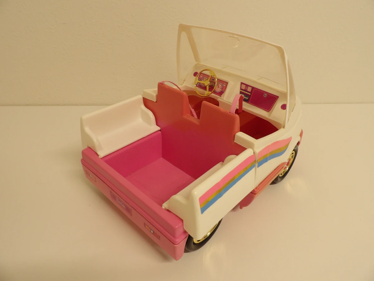 Barbie Golden Dream Camper - Mattel