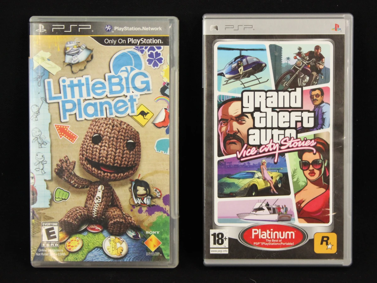 Lot van 12 PSP Games en films