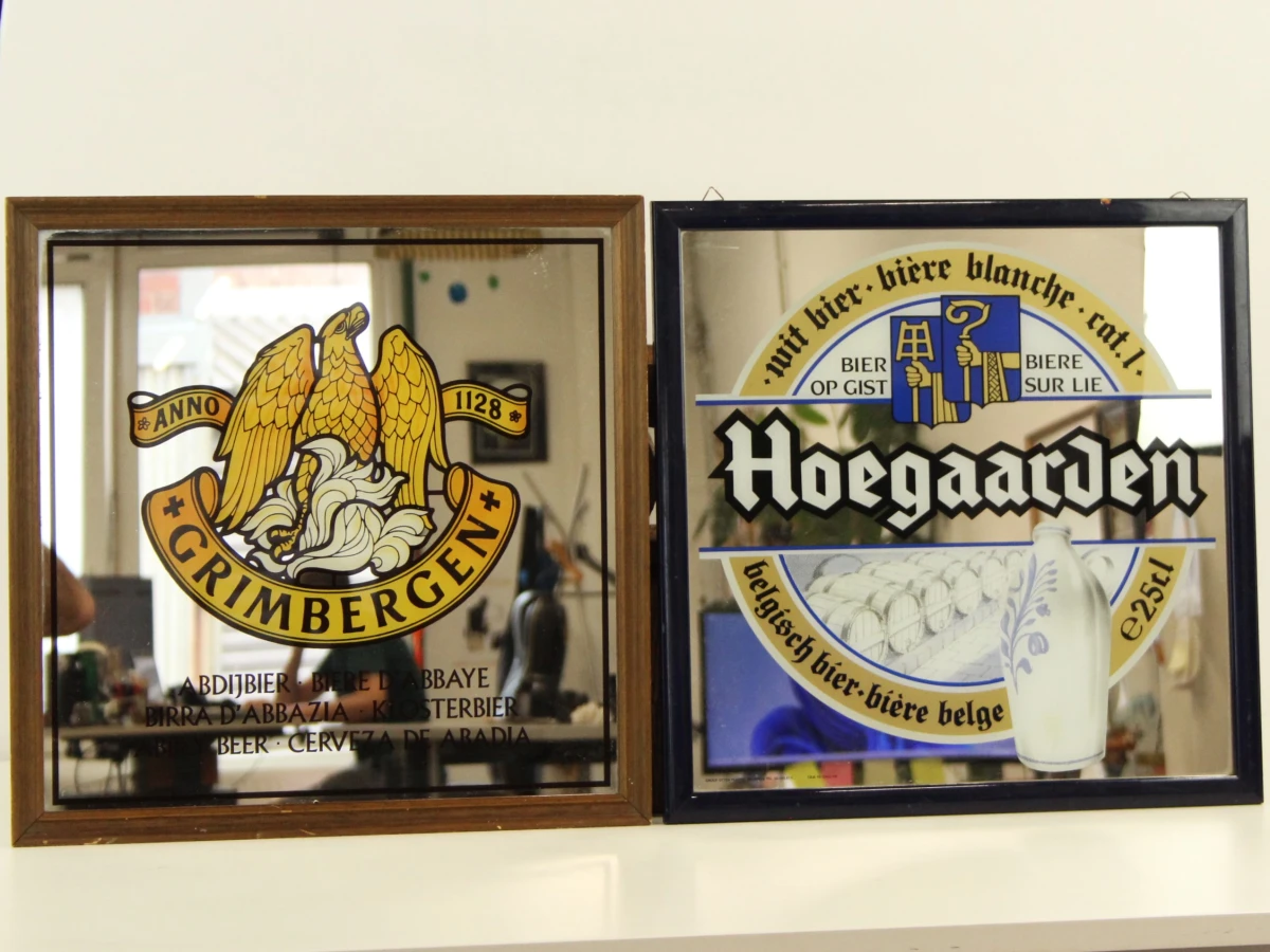 Set van 2 vintage biermerken spiegels Grimbergen en Hoegaarden