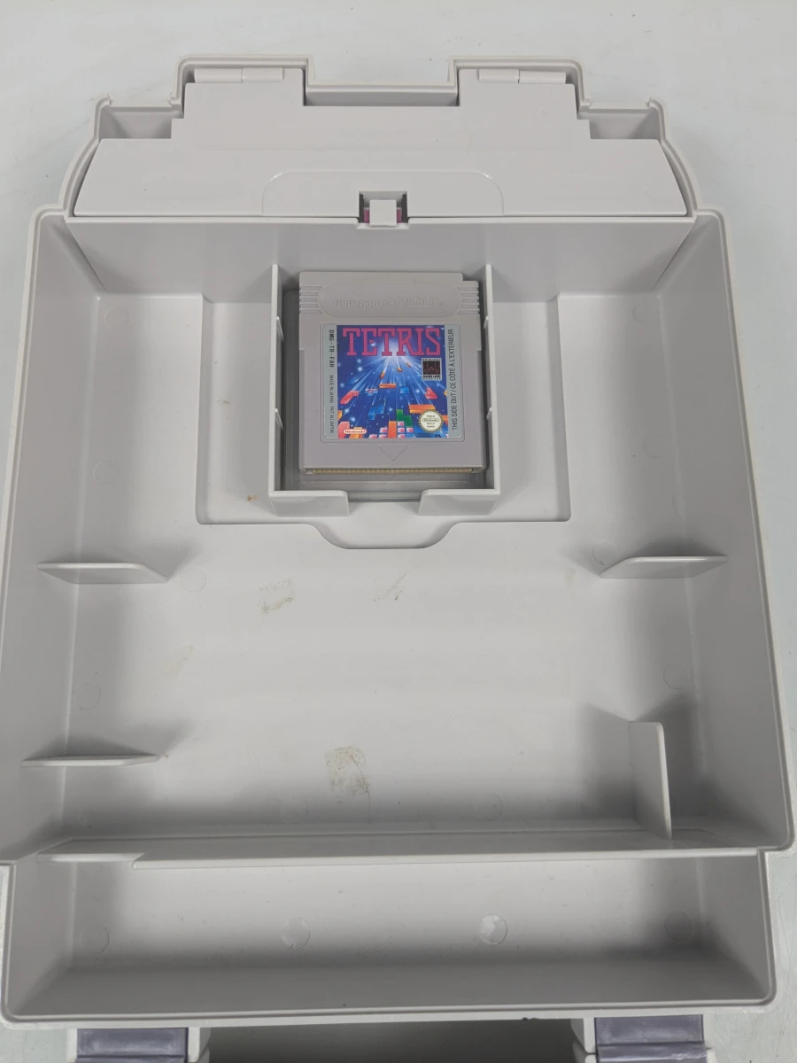Nintendo Game Boy met spelcartridges en accessoires