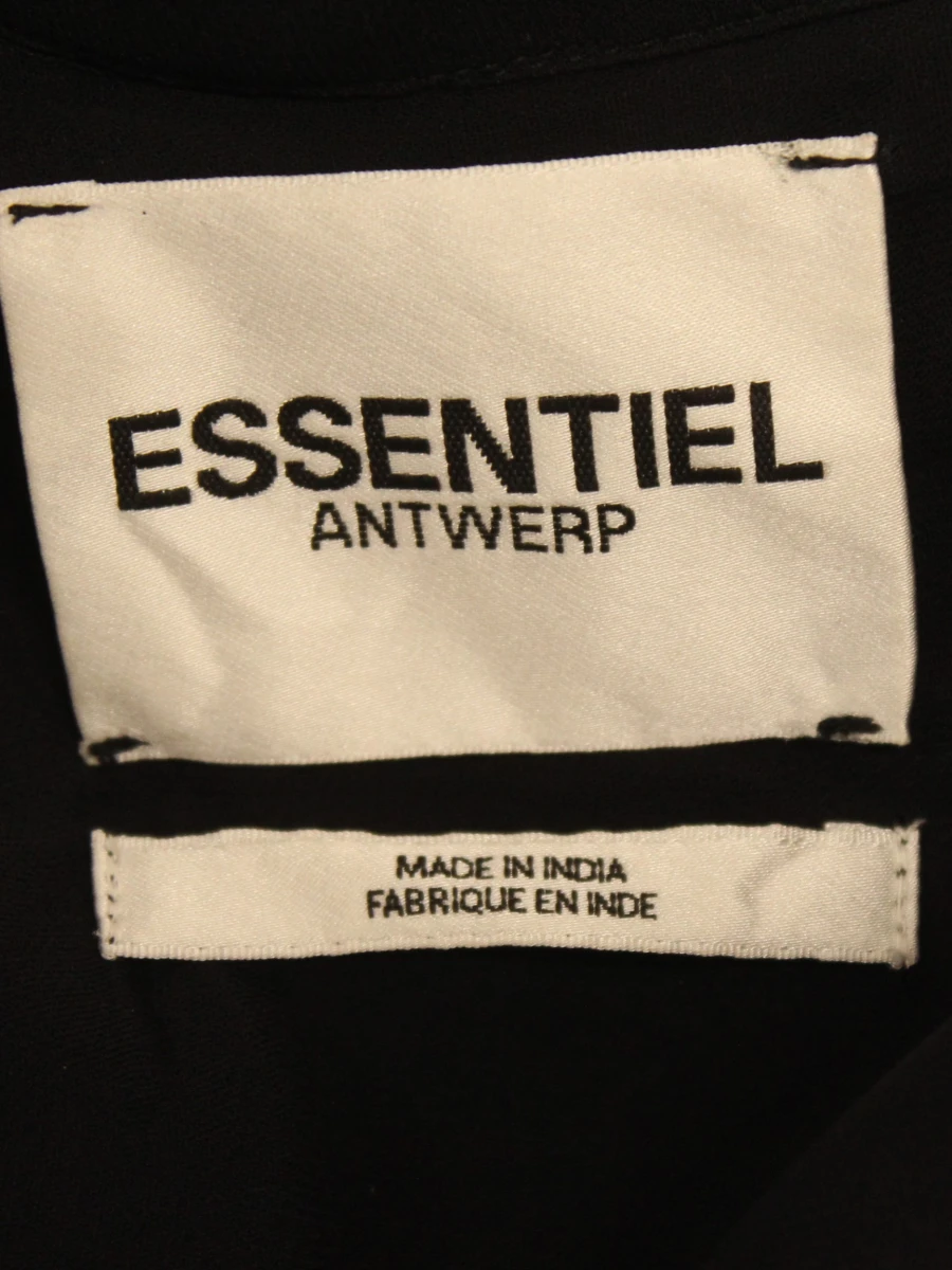 Essentiel Antwerp - zwarte kimono met roze octopus borduursel - one size