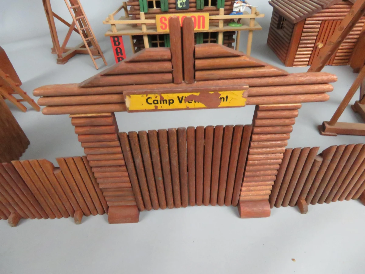 Vintage houten western fort speelset met figuren