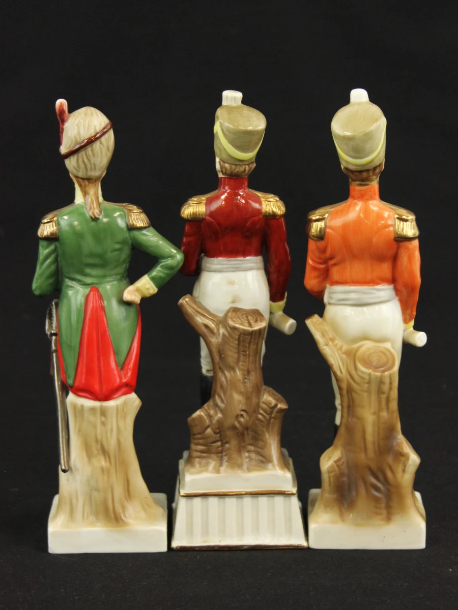 Set van 6 vintage porseleinen soldaat beeldjes