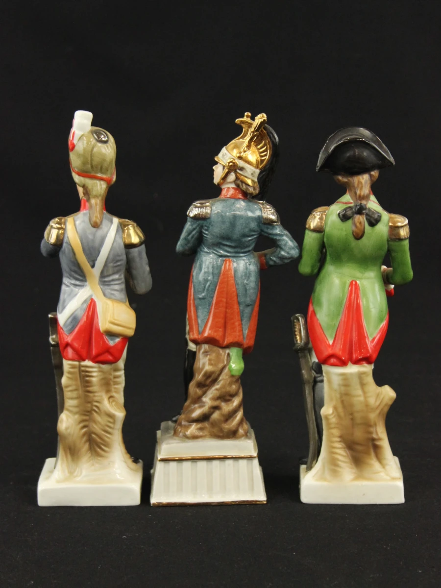 Set van 6 vintage porseleinen soldaat beeldjes