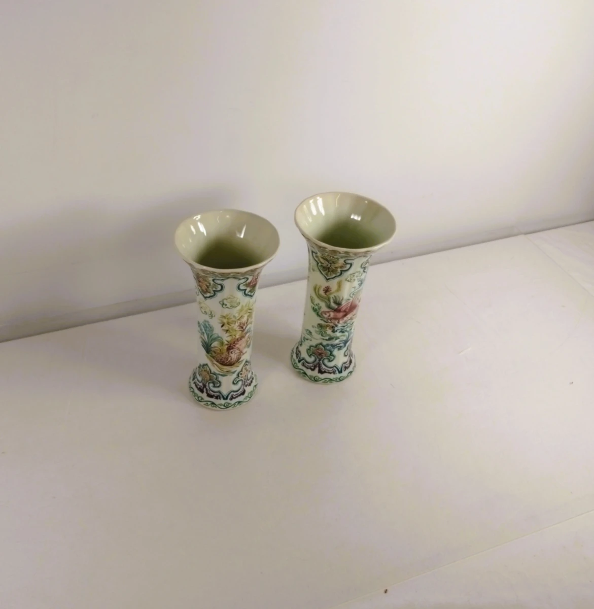 Set van 2 handgeschilderde porseleinen vazen Shanghai Boch Belgium - foto 3