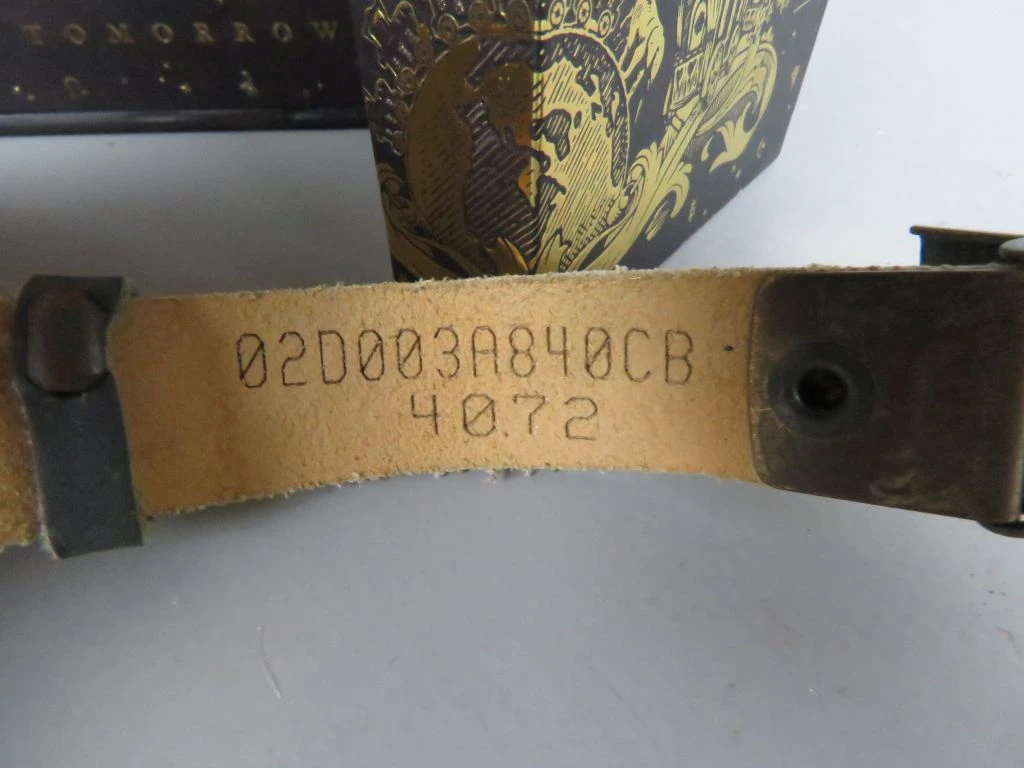 Tomorrowland Amicorum armband met muziekdoos in geschenkdoos