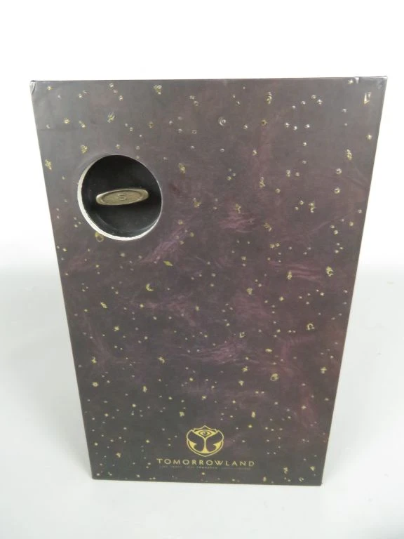 Tomorrowland Amicorum armband met muziekdoos in geschenkdoos