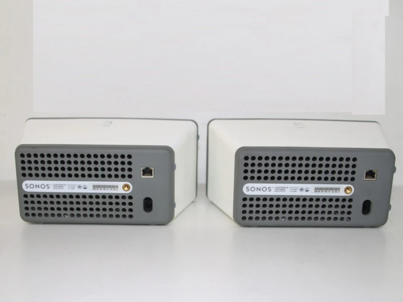 2 Sonos Play 3, een compacte, draadloze alles-in-één luidspreker. - foto 5