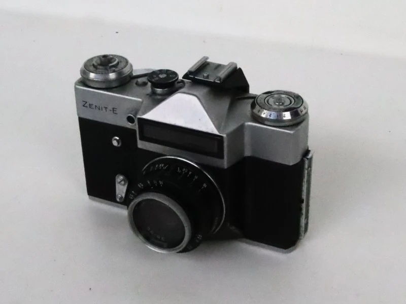 📷 Vintage Zenit-E analoge camera met hoes 📸 - foto 2