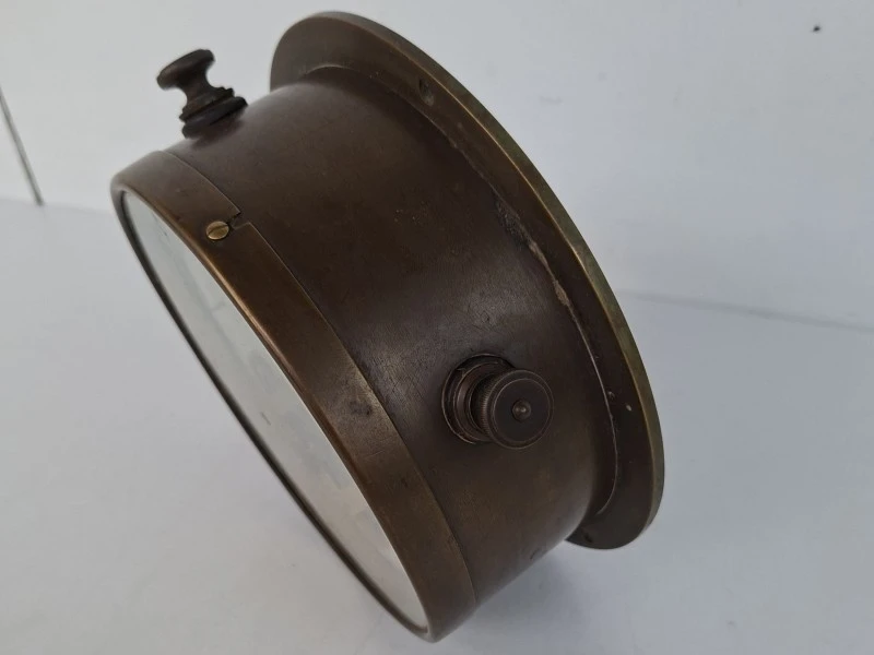 📏 Voltmeter van messing/brons met glazen front (meer dan 120 jaar oud) 📏