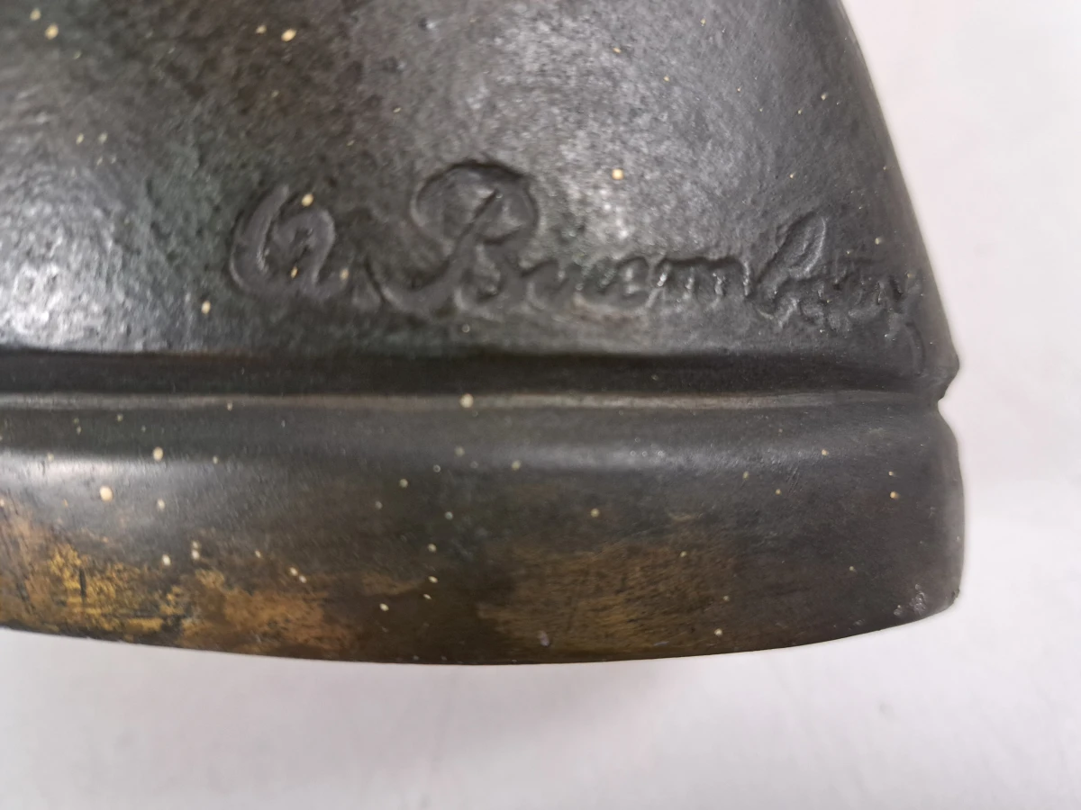 Buste van Pater Damiaan (Damianus De Veuster) in gepatineerd metaal – Made in Belgium