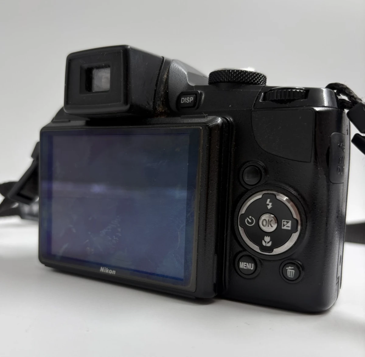Nikon Coolpix P90 digitale camera met draagtas