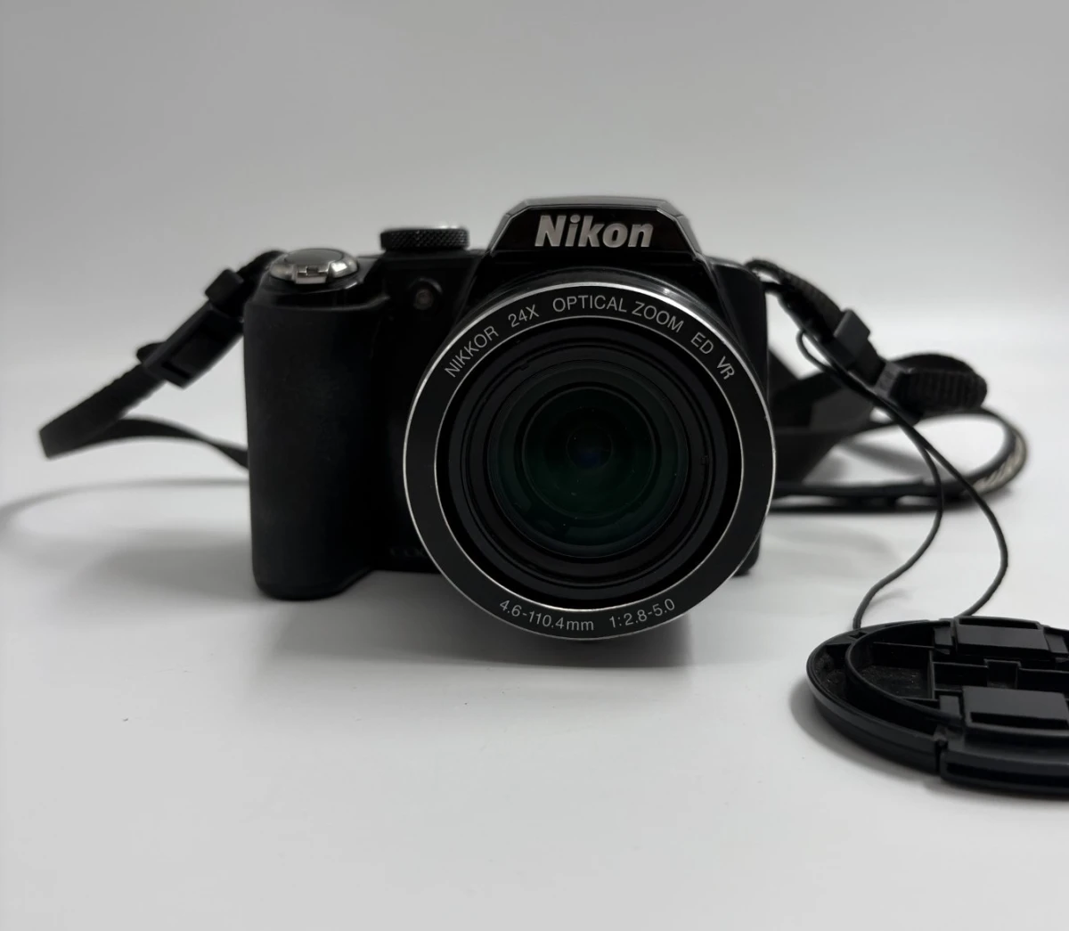 Nikon Coolpix P90 digitale camera met draagtas