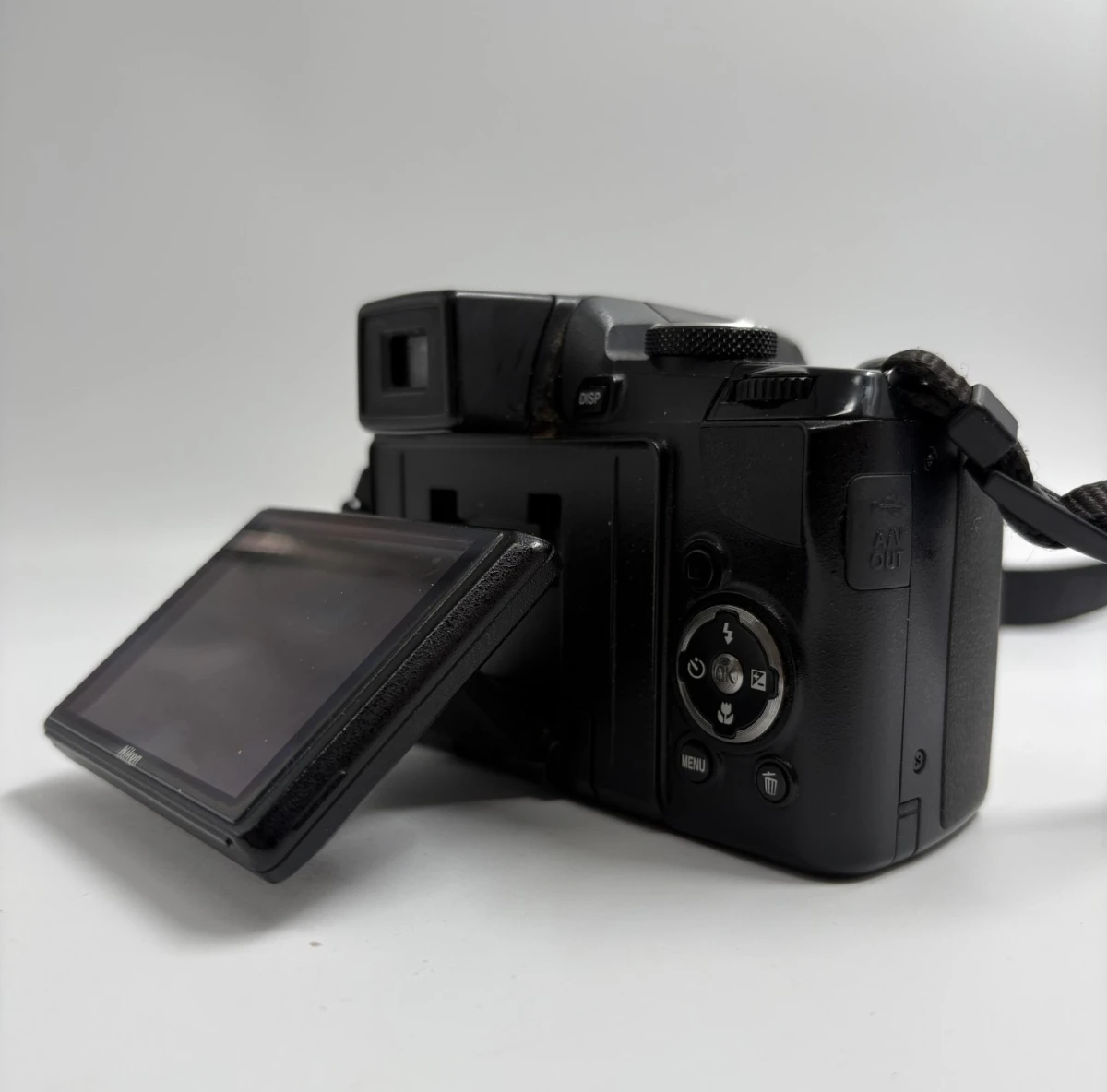 Nikon Coolpix P90 digitale camera met draagtas