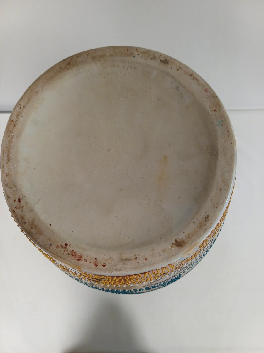 Decoratieve Japanse vaas in Satsuma-stijl