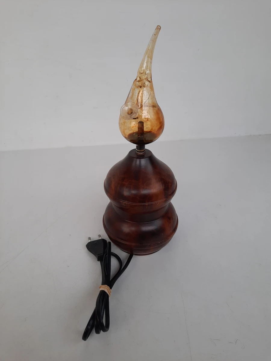 Klassieke Glazen Nebulisator / Aroma Diffuser op Houten Basis – Alambiek Stijl