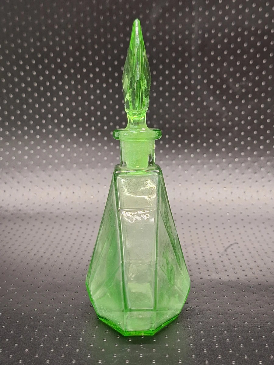 Glazen Art Deco boudoirset in groen persglas - Authentieke toiletset uit de jaren '20/'30 - foto 5