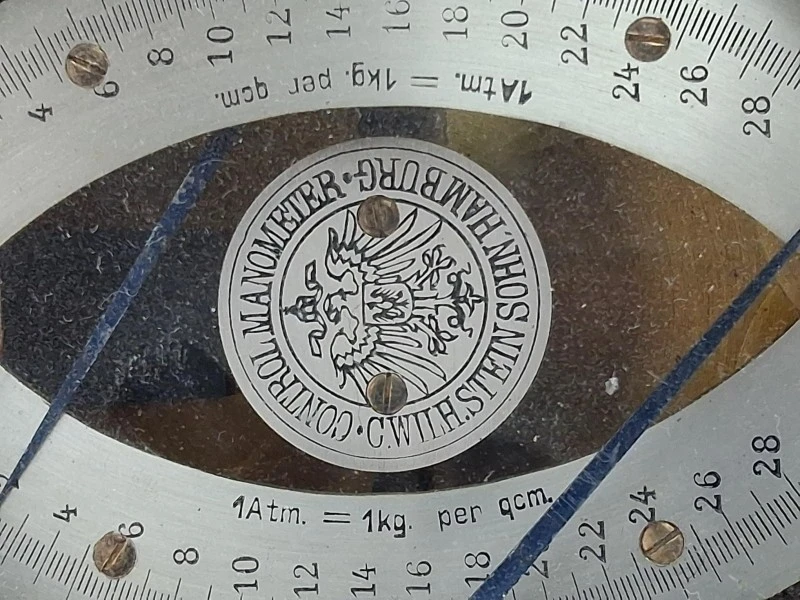 📐 Zeldzame Antieke Manometer in Originele Kist – C. Wilh. Stein Sohn Hamburg (ca. 1900) 📐