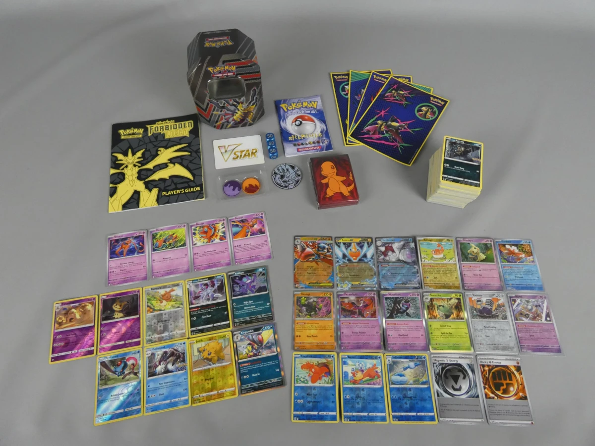 Grote Pokémon Kaartenset met Tin, Sleeves en Accessoires