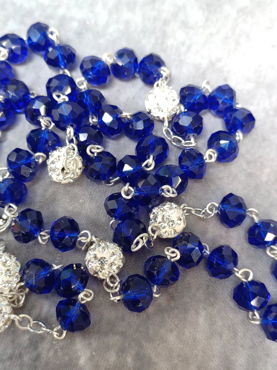 Blauwe glaskralen rozenkrans met strass accentkralen - foto 4
