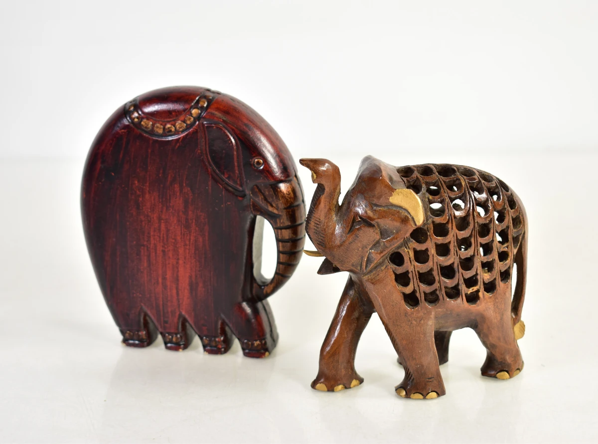 Set van 8 olifanten beeldjes in diverse materialen - foto 5