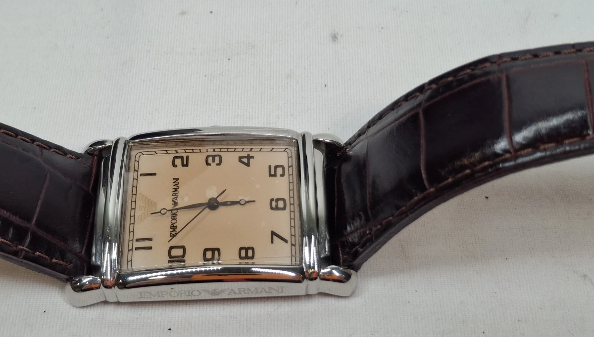 Emporio Armani herenhorloge met leren band in originele doos