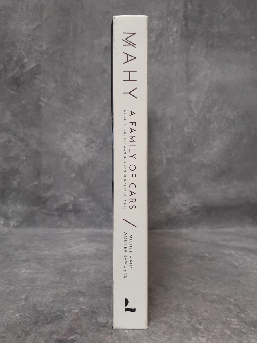 Boek: Mahy - A family of Cars - foto 2