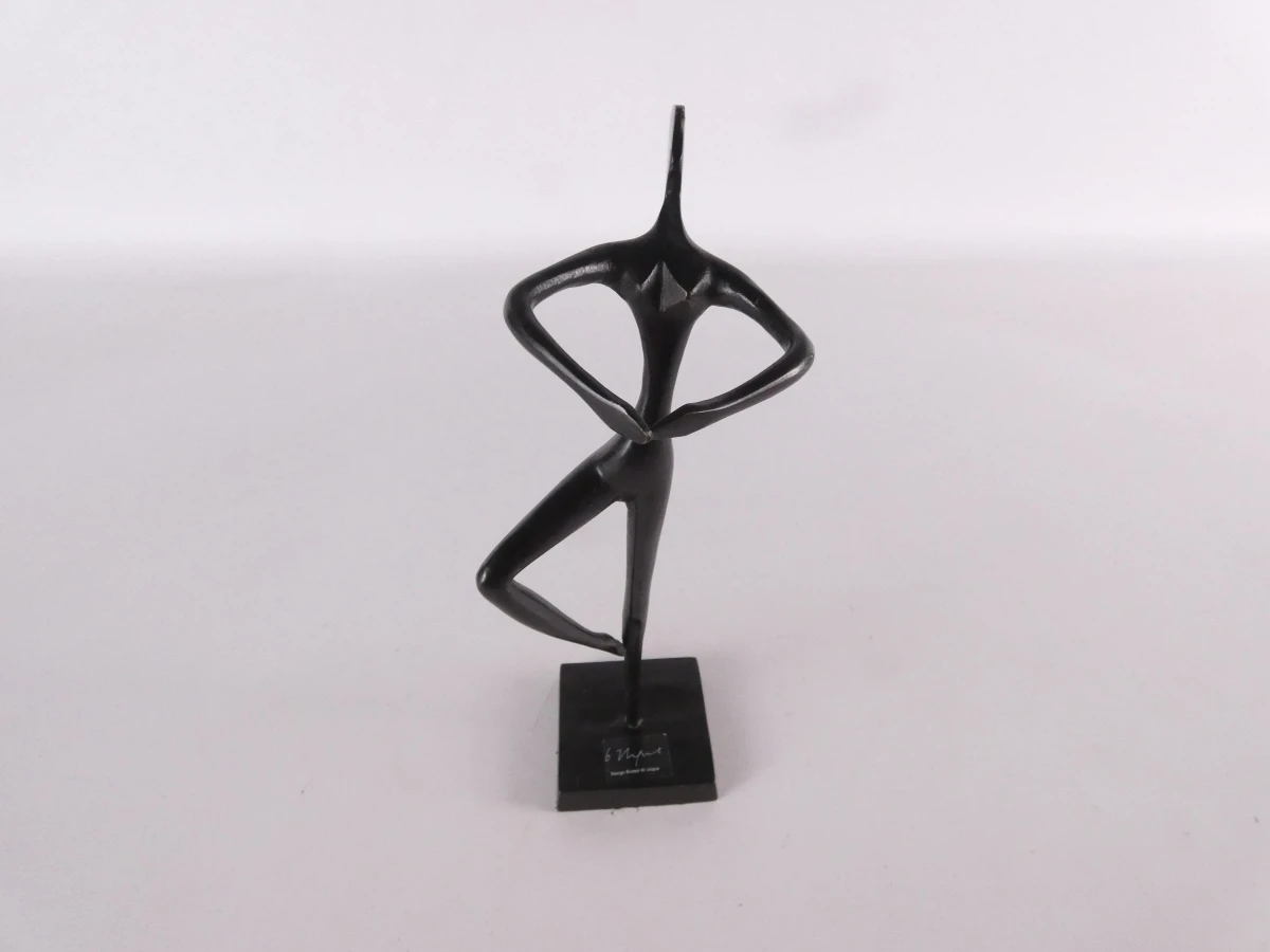 Lot van drie decoratieve metalen sculpturen