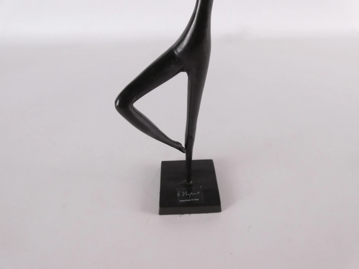 Lot van drie decoratieve metalen sculpturen