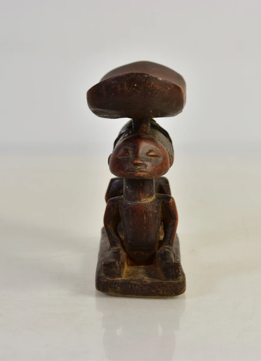 Houten Afrikaans neksteun met twee figuren - foto 7