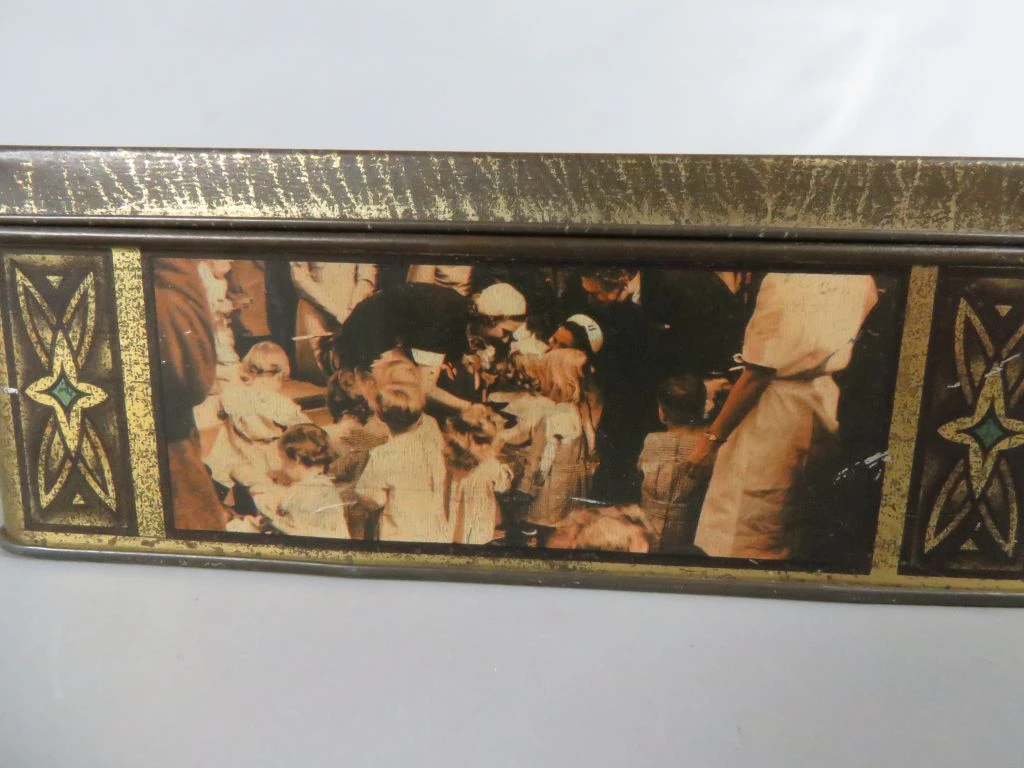 Vintage DBF koekblik met portret van Prinses Joséphine-Charlotte