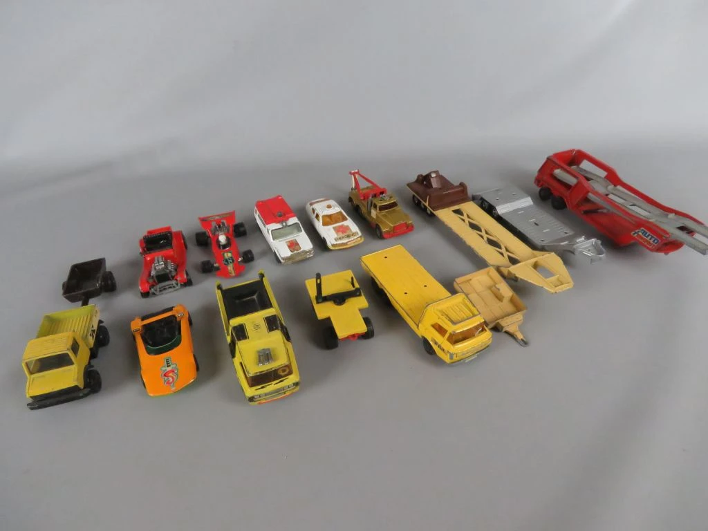 Set vintage Matchbox metalen speelgoedauto's en vrachtwagens