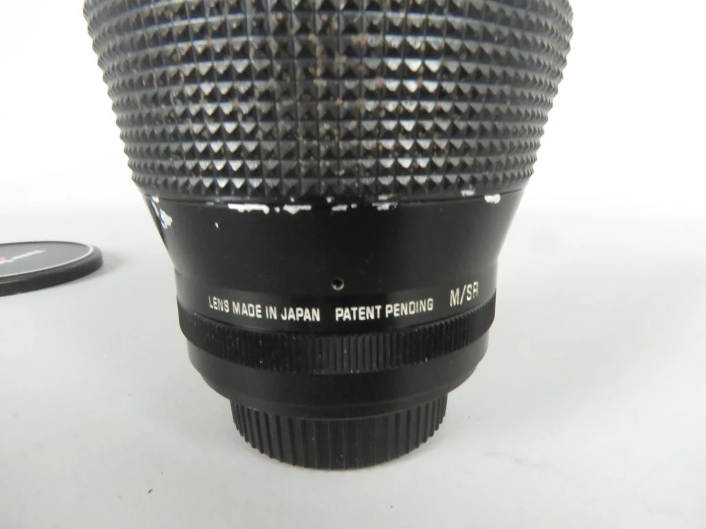 Vivitar Series 1 135mm f/2.0 Telephoto lens