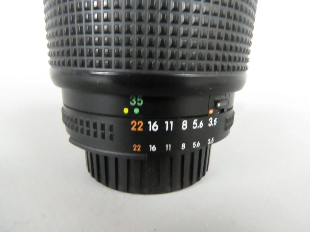 Nikon AF Nikkor 35-105mm f/3.5-4.5 D objectief