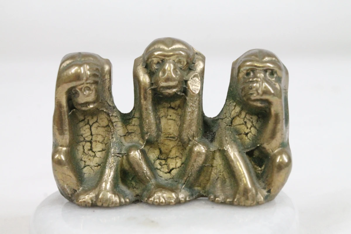 Vintage messing beeldje: drie wijze apen