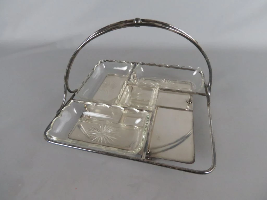 Vintage verzilverde serveerschaal Wiskemann met glazen bakjes