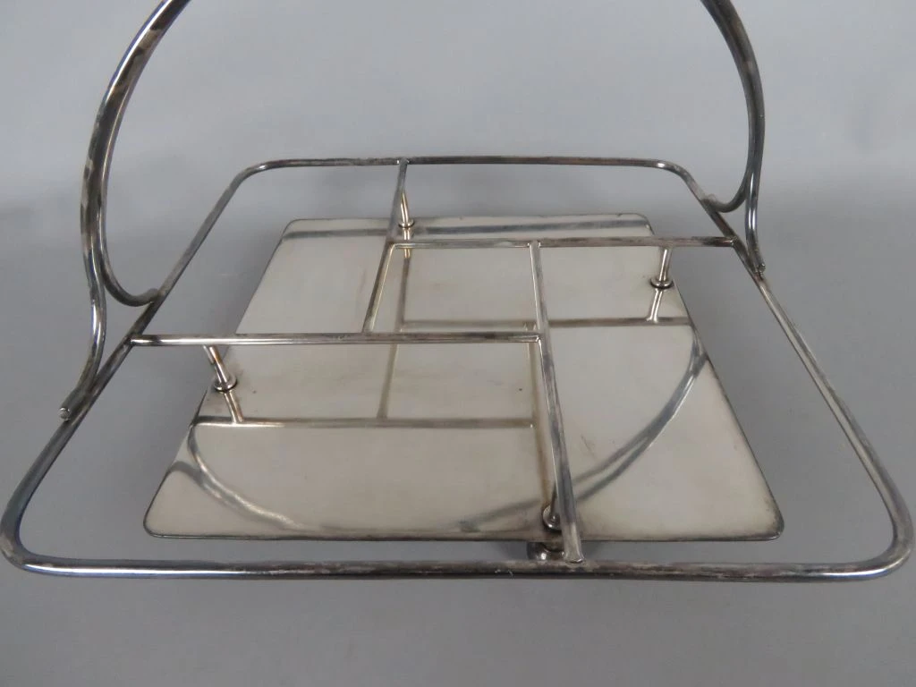 Vintage verzilverde serveerschaal Wiskemann met glazen bakjes