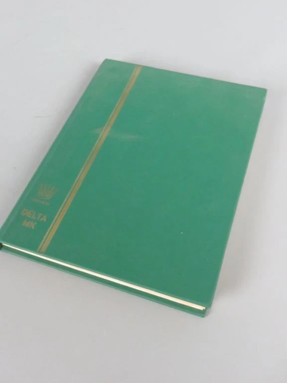 Postzegelverzameling in album