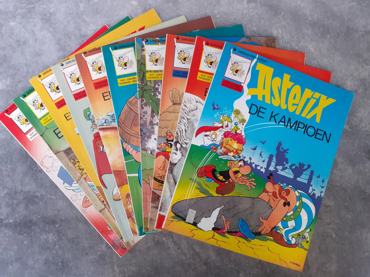 Strips: Lot van 10 Asterix albums (2) – kavel bij De Kringwinkel, Gent