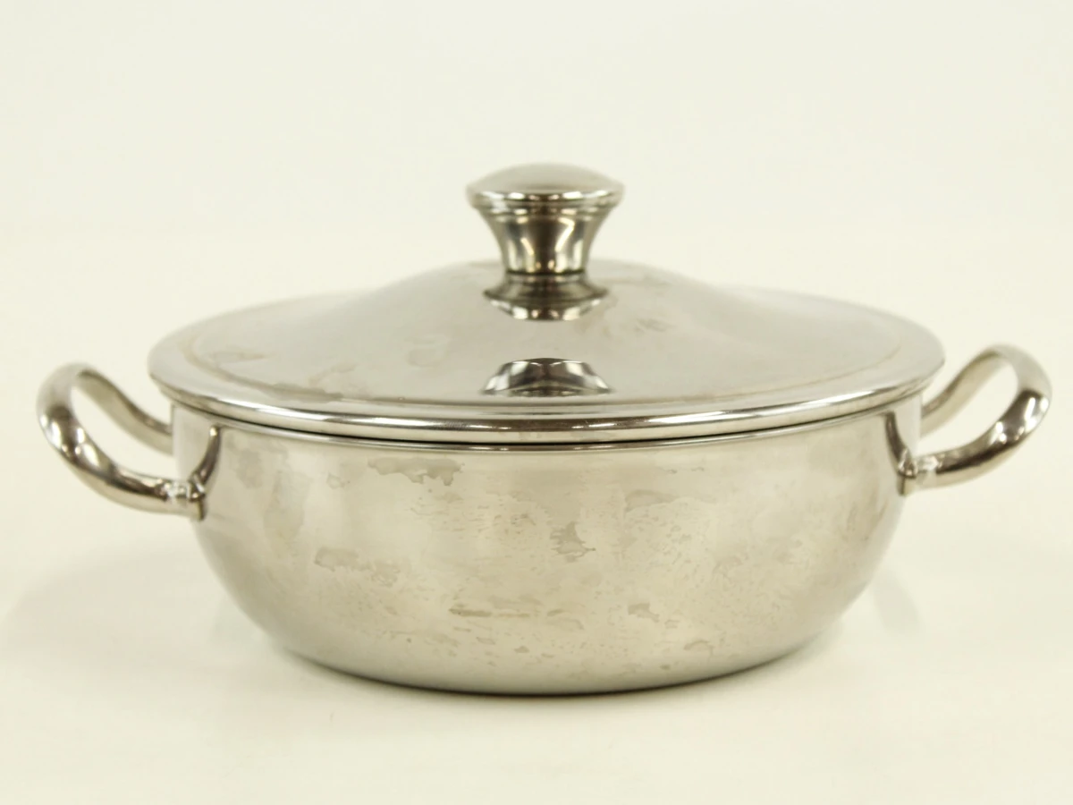 Set van 2 Alessi roestvrijstalen kookpotten met deksels