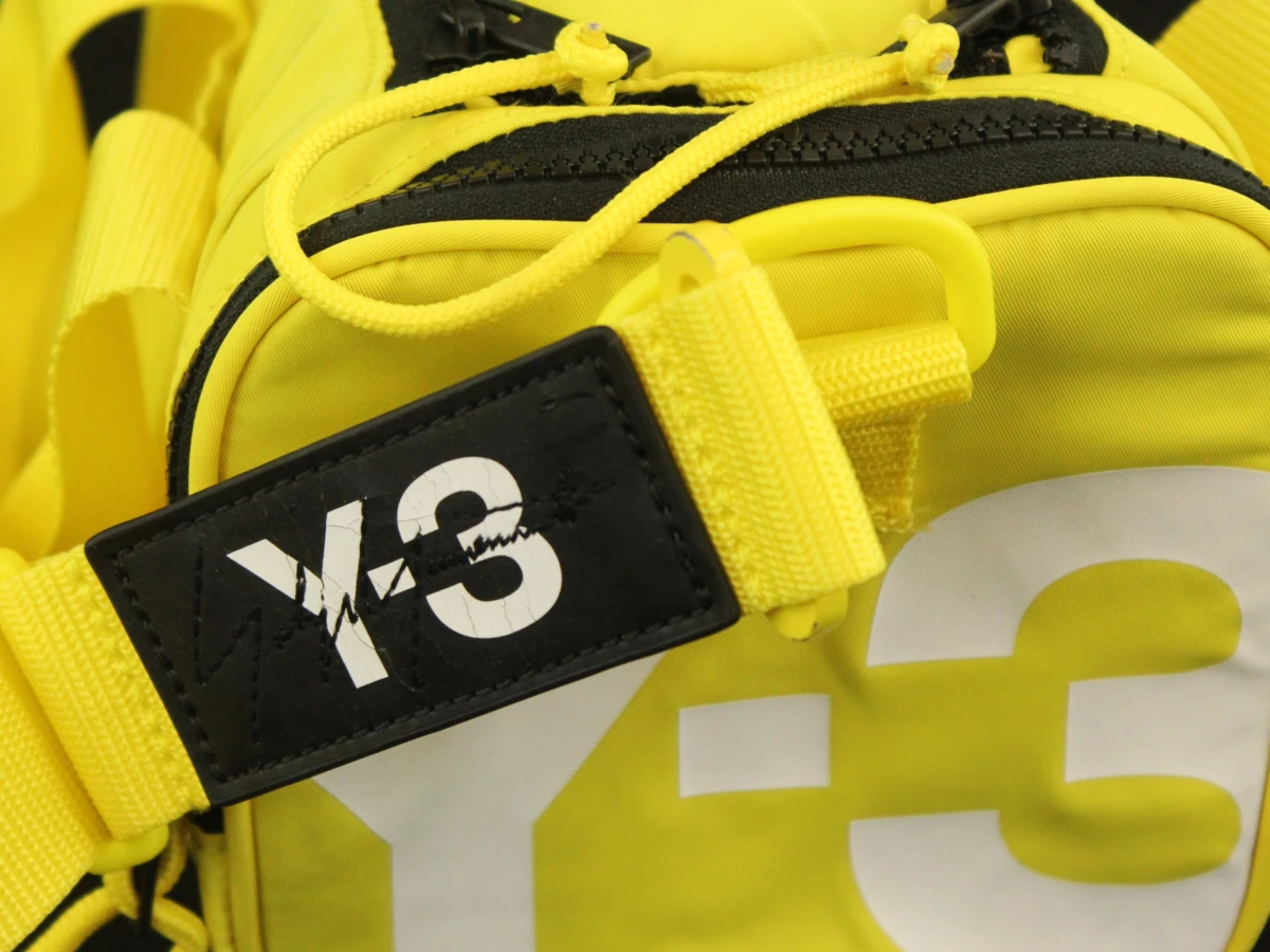 Adidas en Yohji Yamamoto - Y-3 dufflebag in knalgeel