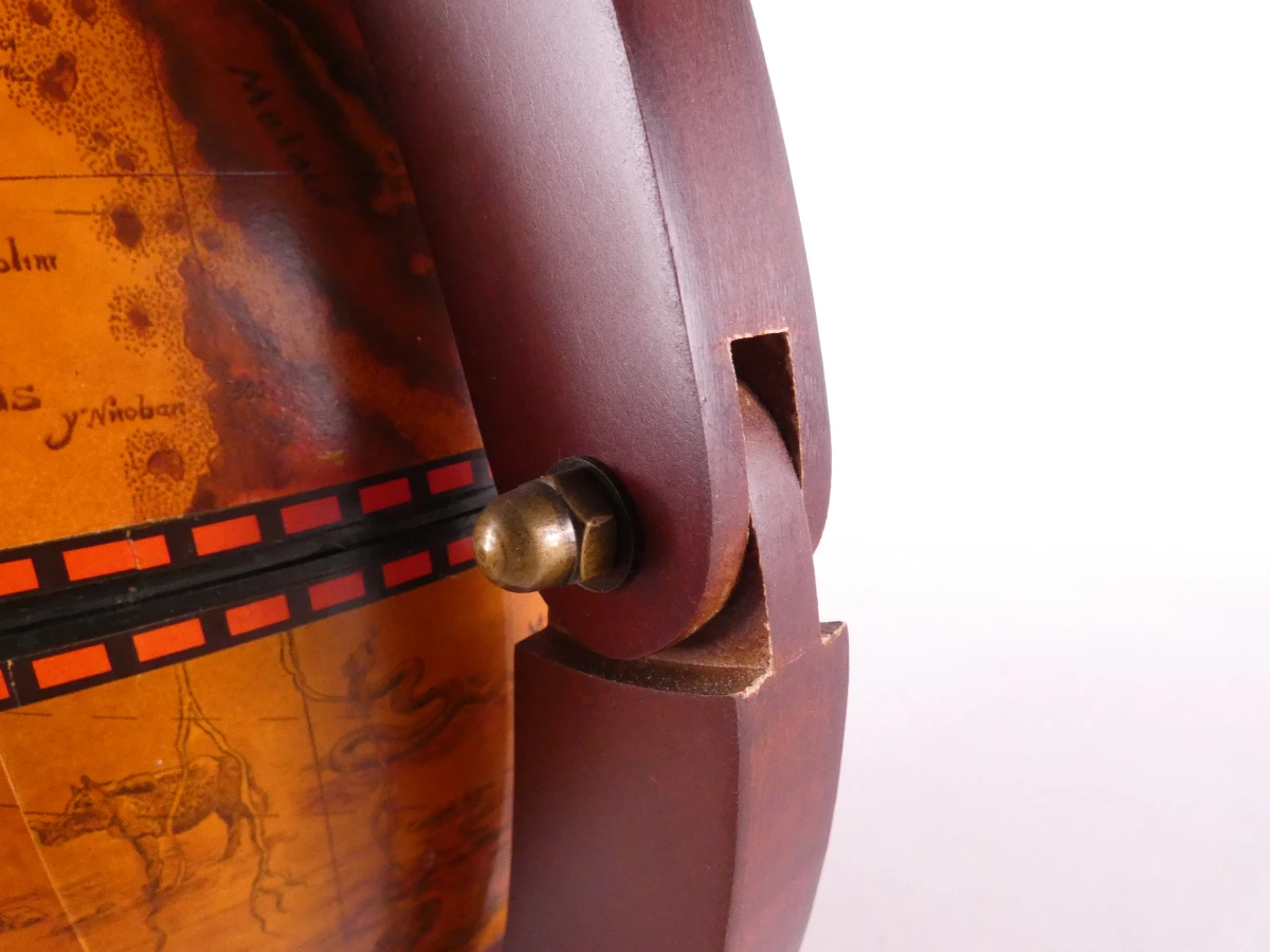 Unieke globebar met vintage look