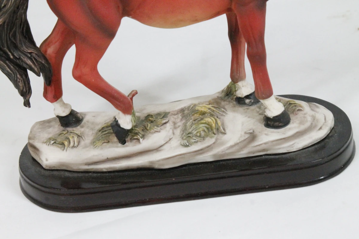 Decoratief paardenbeeldje