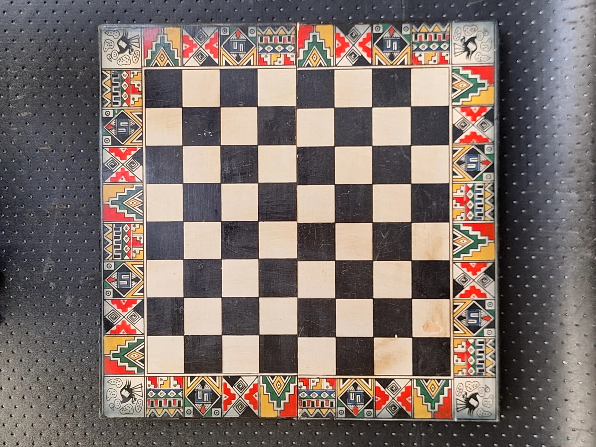 Handgeschilderde Incaschaakset met decoratief houten klapbord
