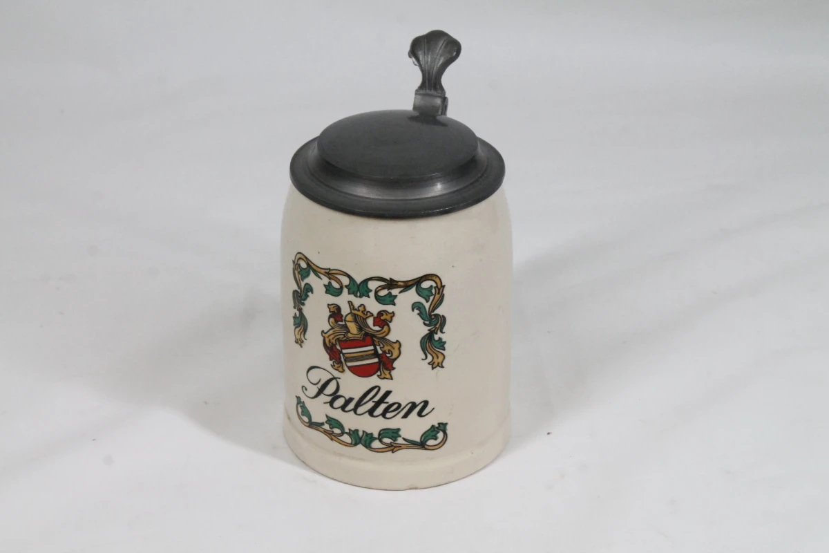 Vintage Palten bierpul met ingebouwde muziekdoos