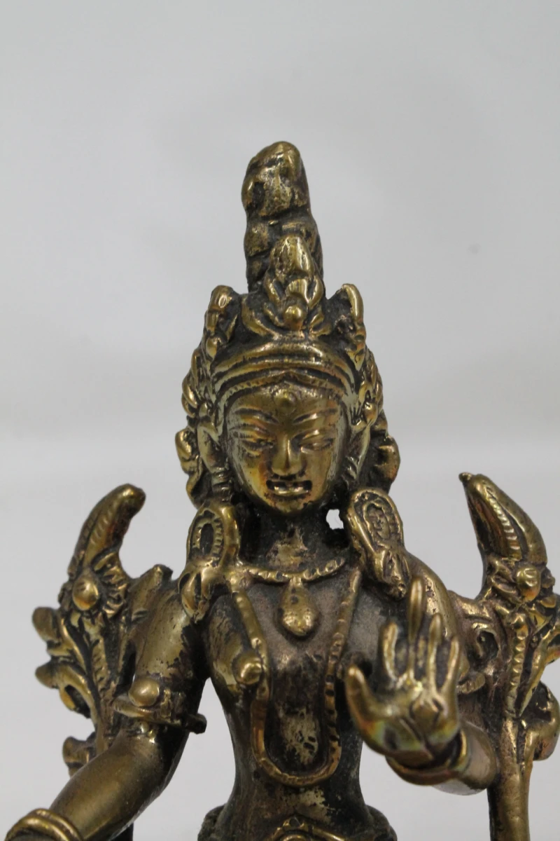 2 Antieke messing of bronzen Hindoestaanse/Nepalese godenbeelden