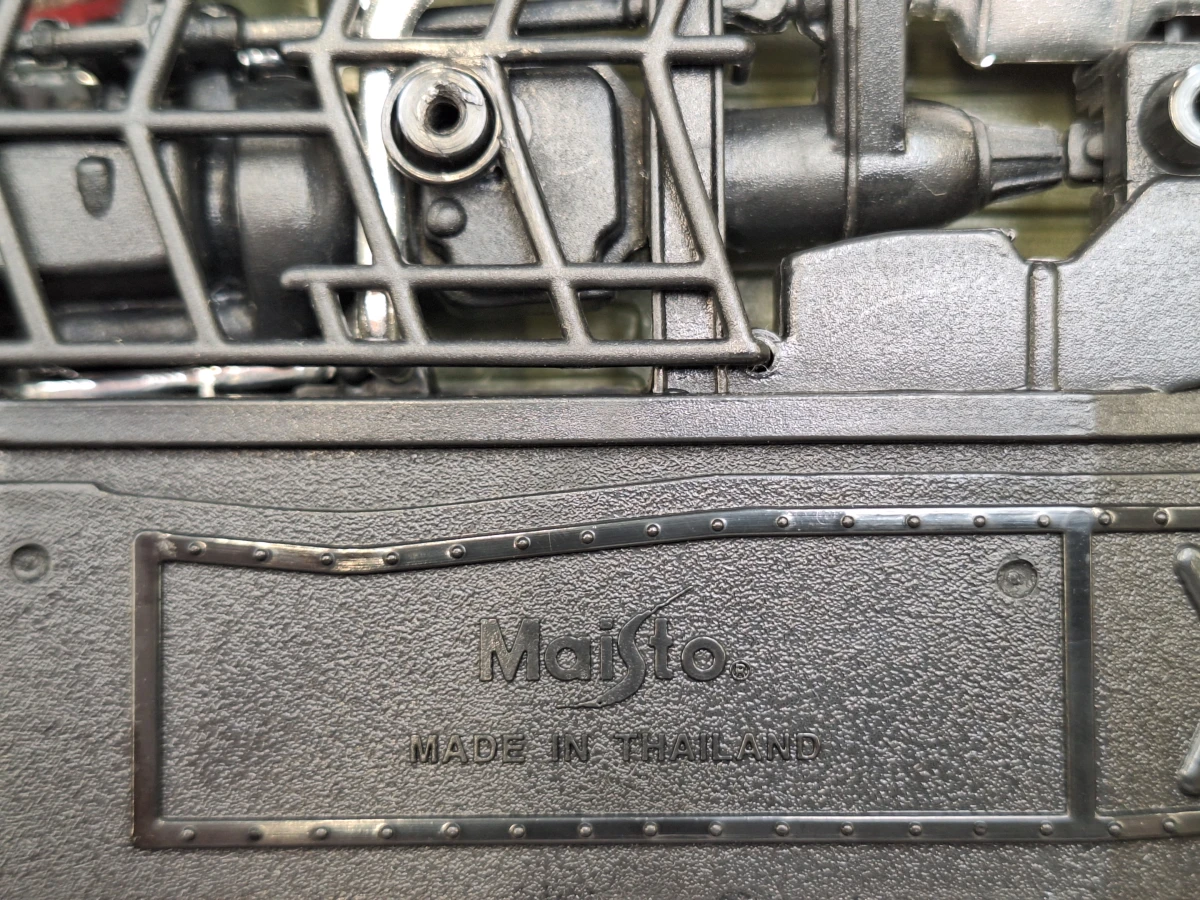 Maisto HUMVEE (HMMWV) 1:18 – Gedetailleerd militair schaalmodel in legercamouflage